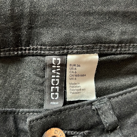 Black wide-leg capri - Picture 3 of 3